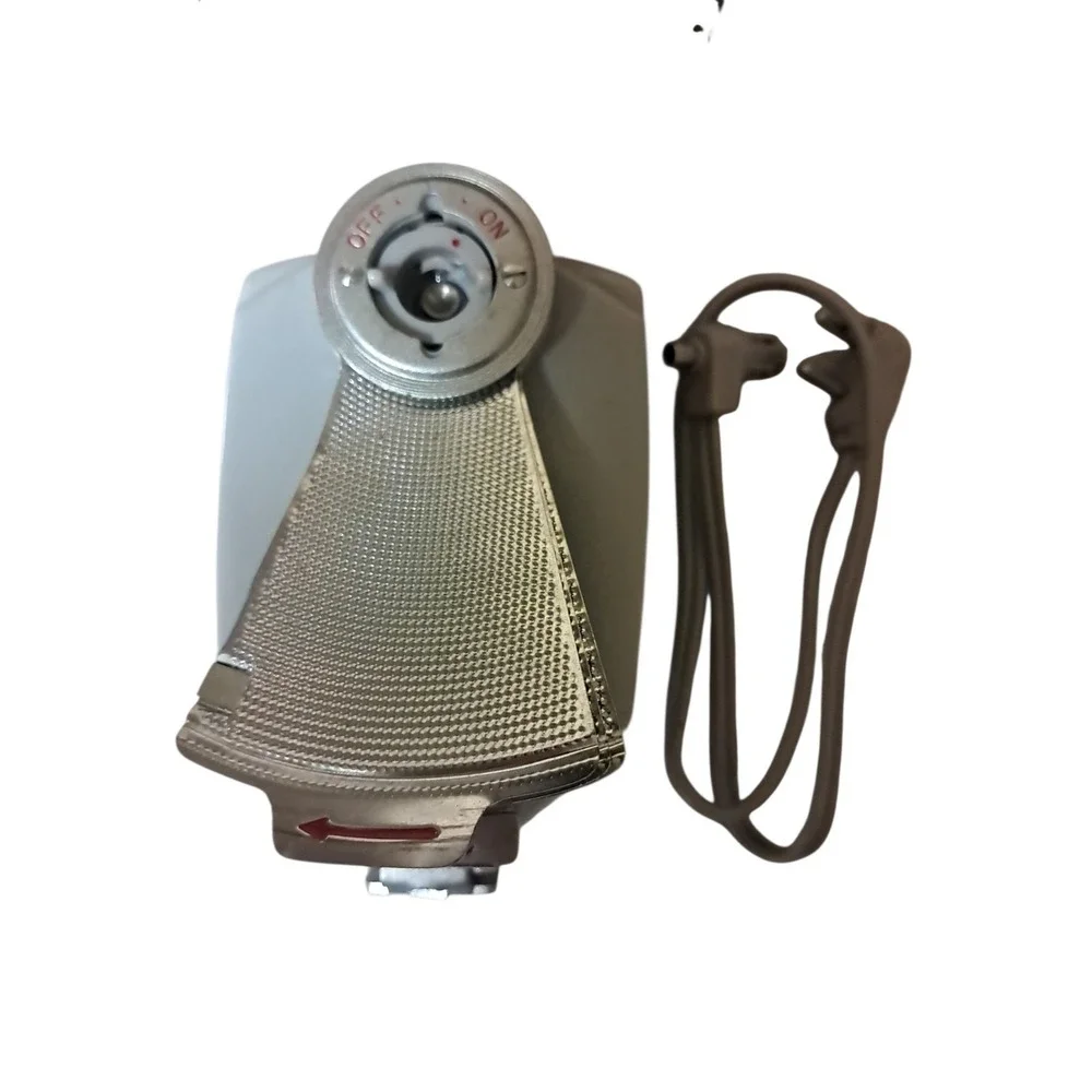 VINTAGE RICOH BC-605 CAMERA FLASH WITH SYNCH CORD, CASE‎ Untested